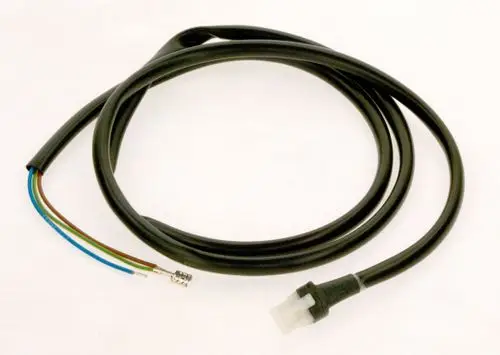 Kabel mit schwarzem Mantel und mehreren Adern in verschiedenen Farben, mit einem Molex-Stecker an einem Ende. Hergestellt von Bosch.